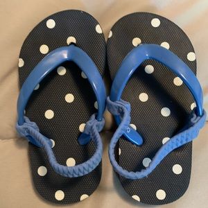 Old Navy Flip Flops w/strap